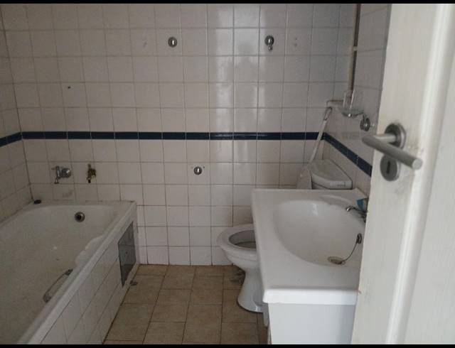 2 bed property to rent in ORMONDE